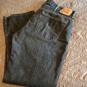 SOLD👍Mens Levi’s Loose Straight fit!